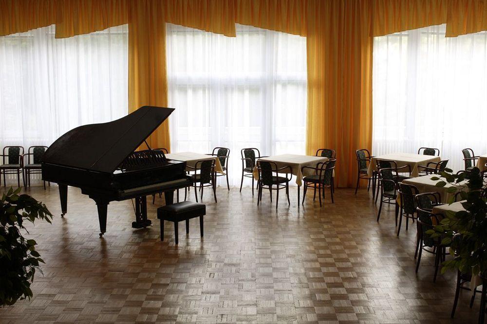 Hotel Behounek Jachymov Εξωτερικό φωτογραφία